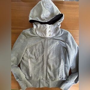 Puma Jacket very unique ! 3 x 15$ bundle and save